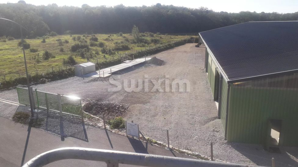 Vente Entrepôt Champagnole 1&nbsp;pièce 1600&nbsp;m²