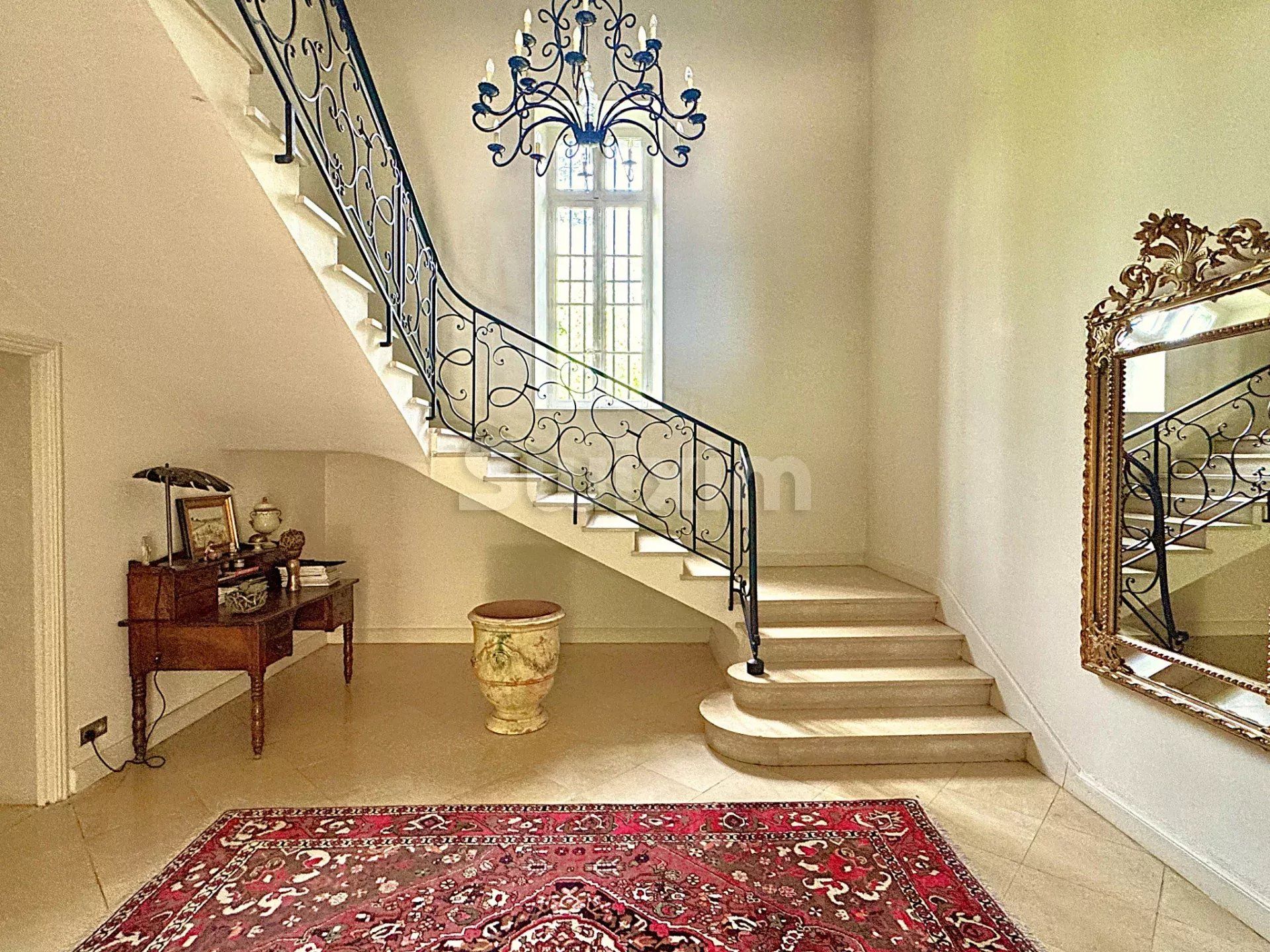 mas 8 Rooms for sale on Alès (30100)