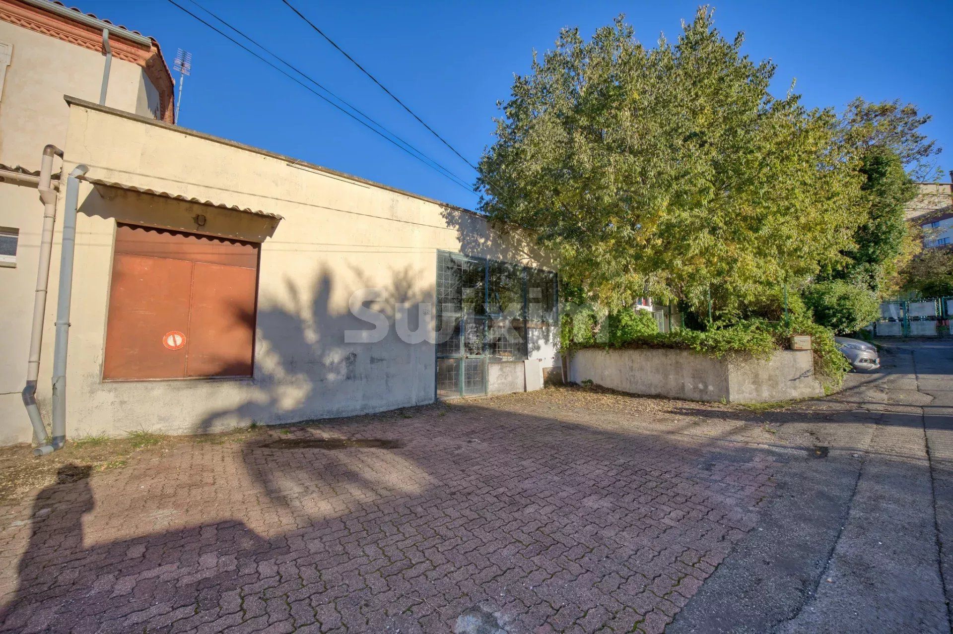 commercial local 4 Rooms for sale on Alès (30100)