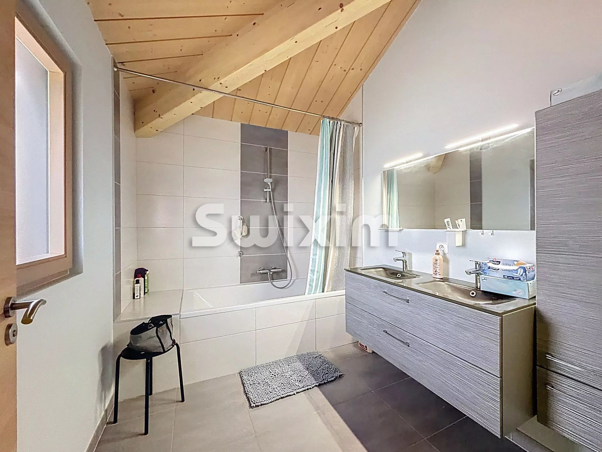 casa 6 Camere in vendita su Échenevex (01170)