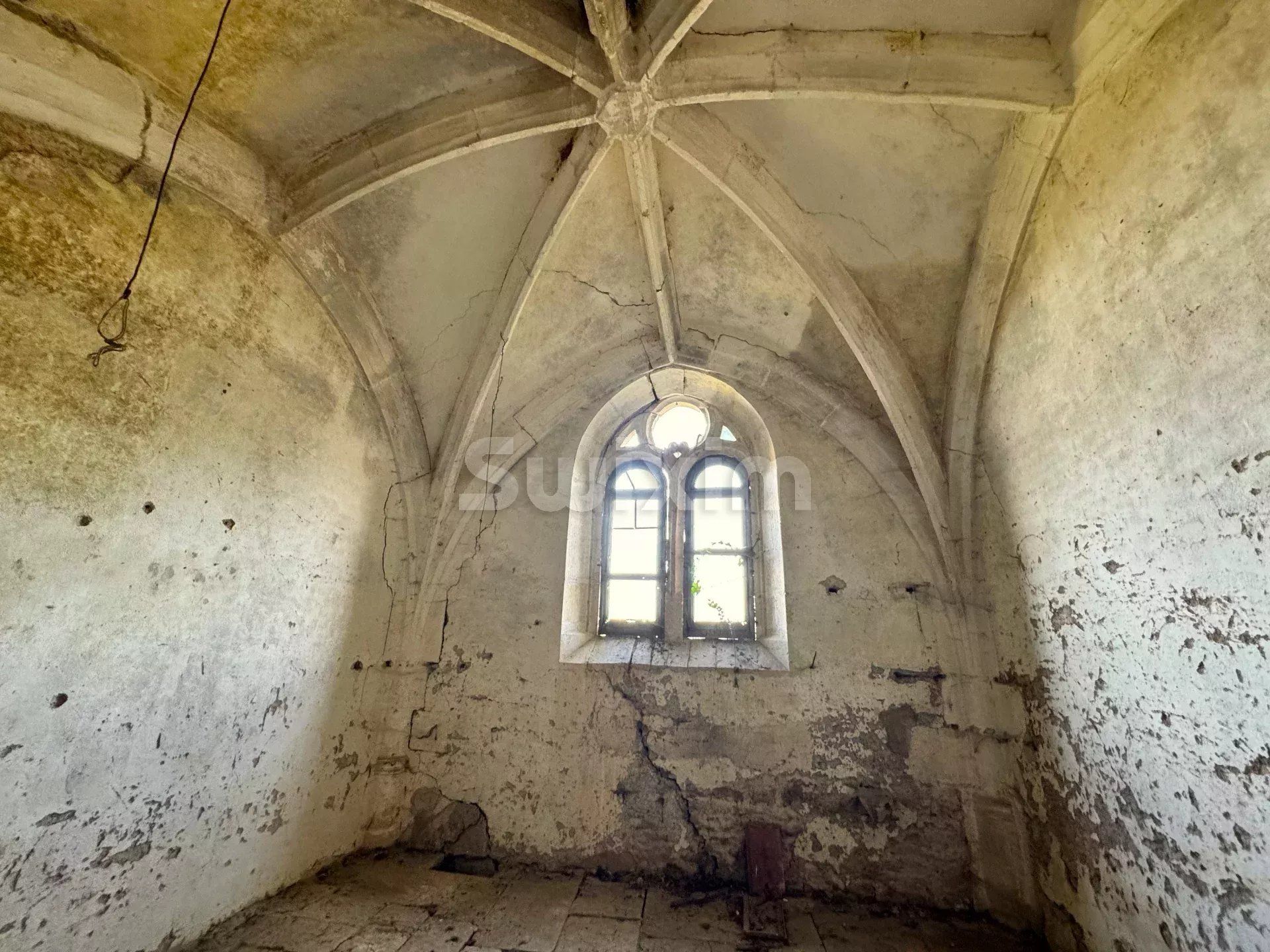 castello 8 Camere in vendita su Avallon (89200)