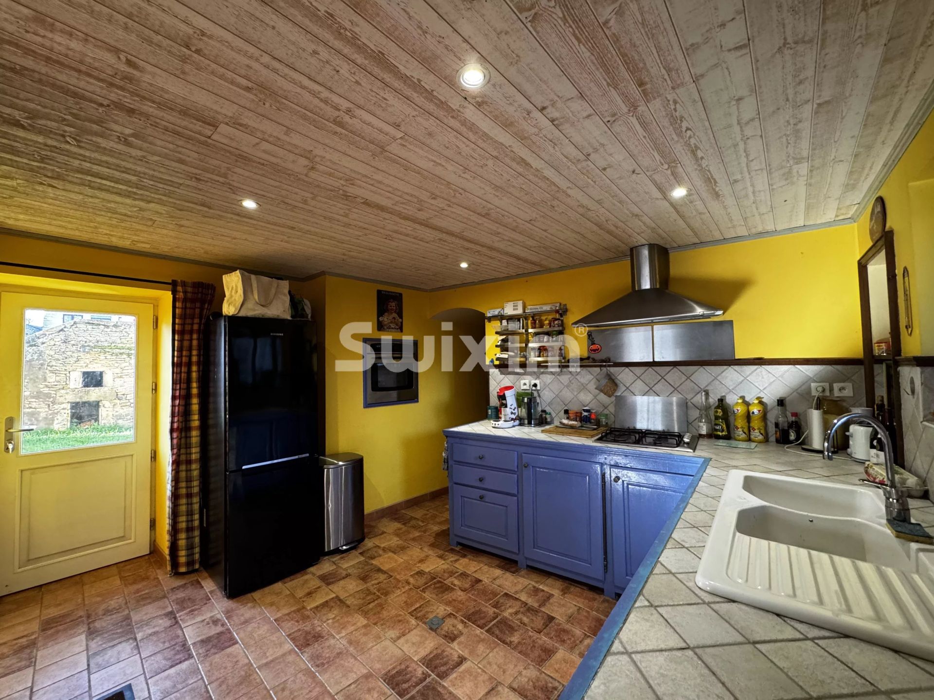 casa 6 Camere in vendita su Avallon (89200)