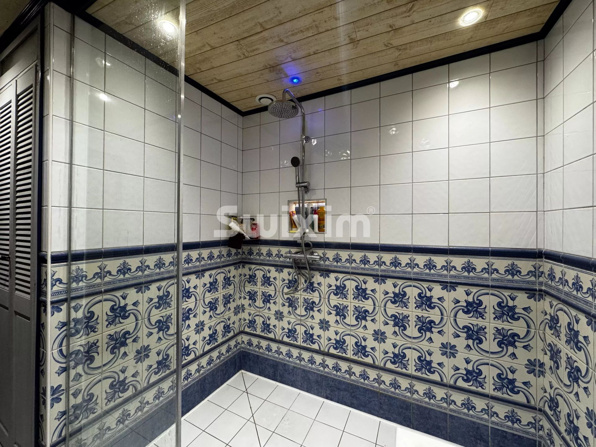 casa 6 Camere in vendita su Avallon (89200)