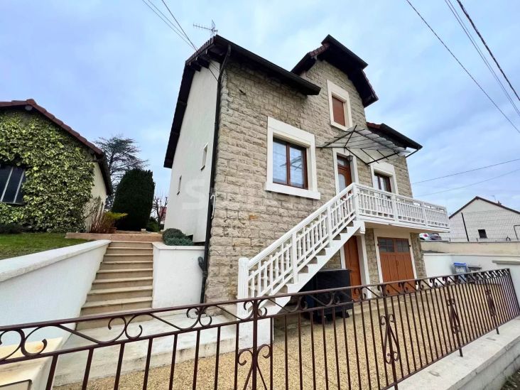 Vente Maison Lons-le-Saunier 5&nbsp;Pièces 111.72&nbsp;m²