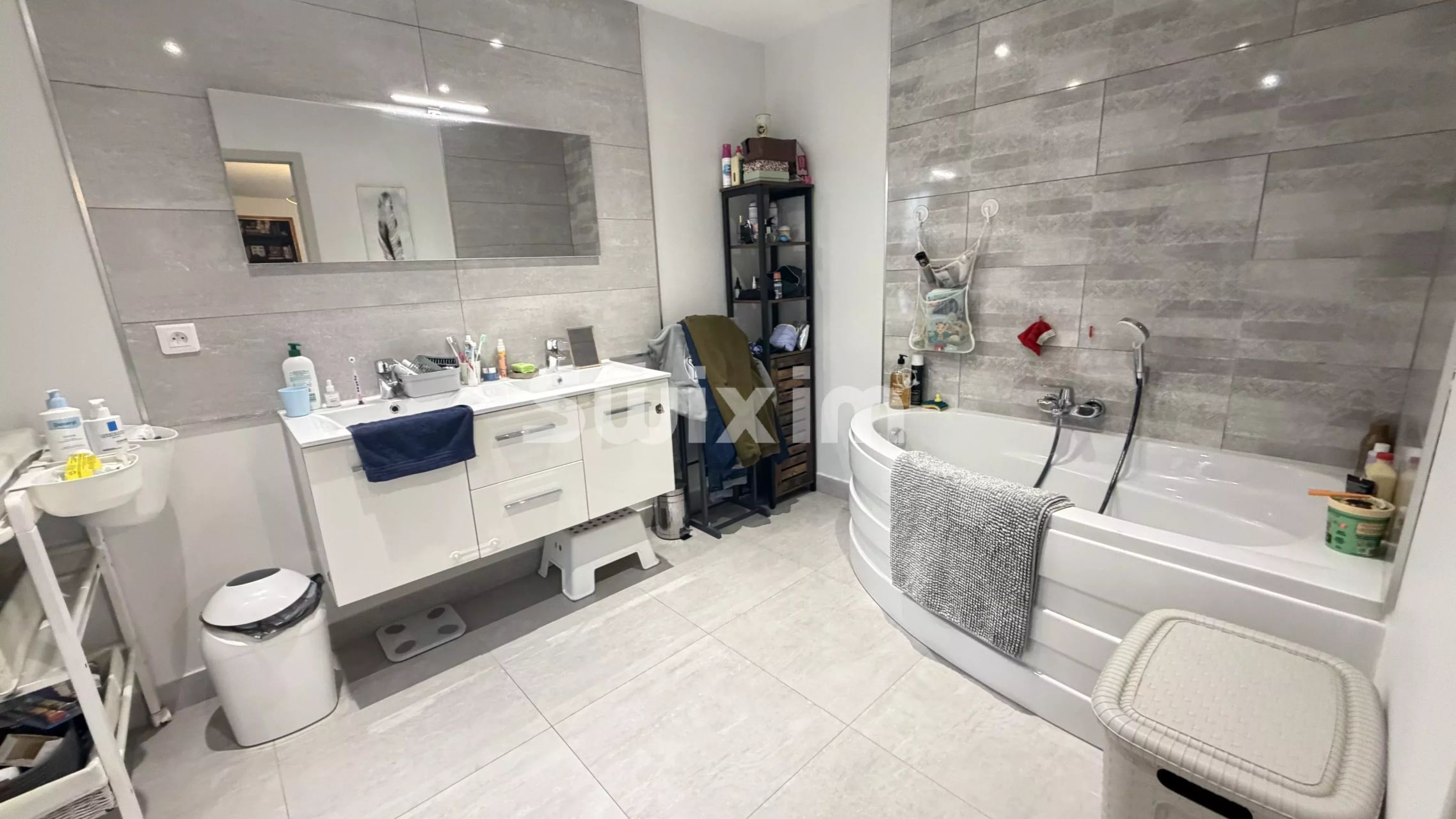 house 6 Rooms for sale on Auxonne (21130)