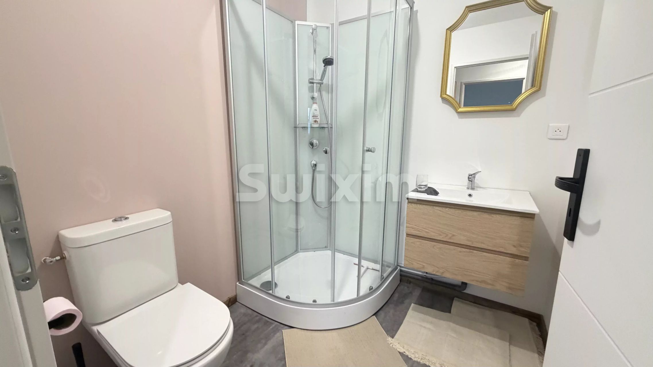 house 6 Rooms for sale on Champagney (39290)