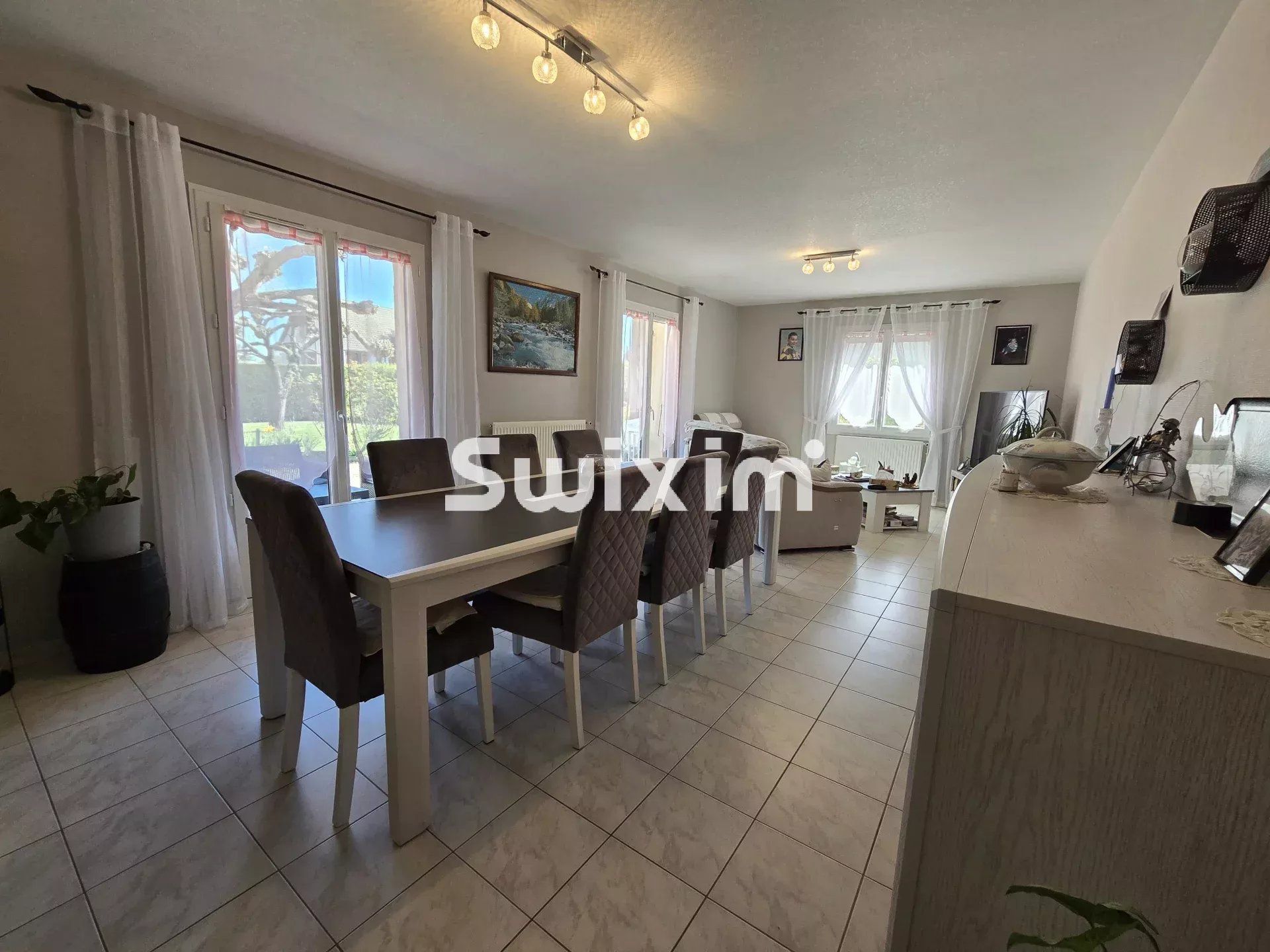 casa 6 Camere in vendita su Saint-Martin-en-Bresse (71620)