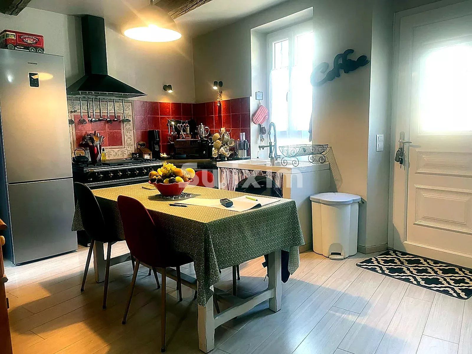 casa 5 Camere in vendita su Rochegude (26790)