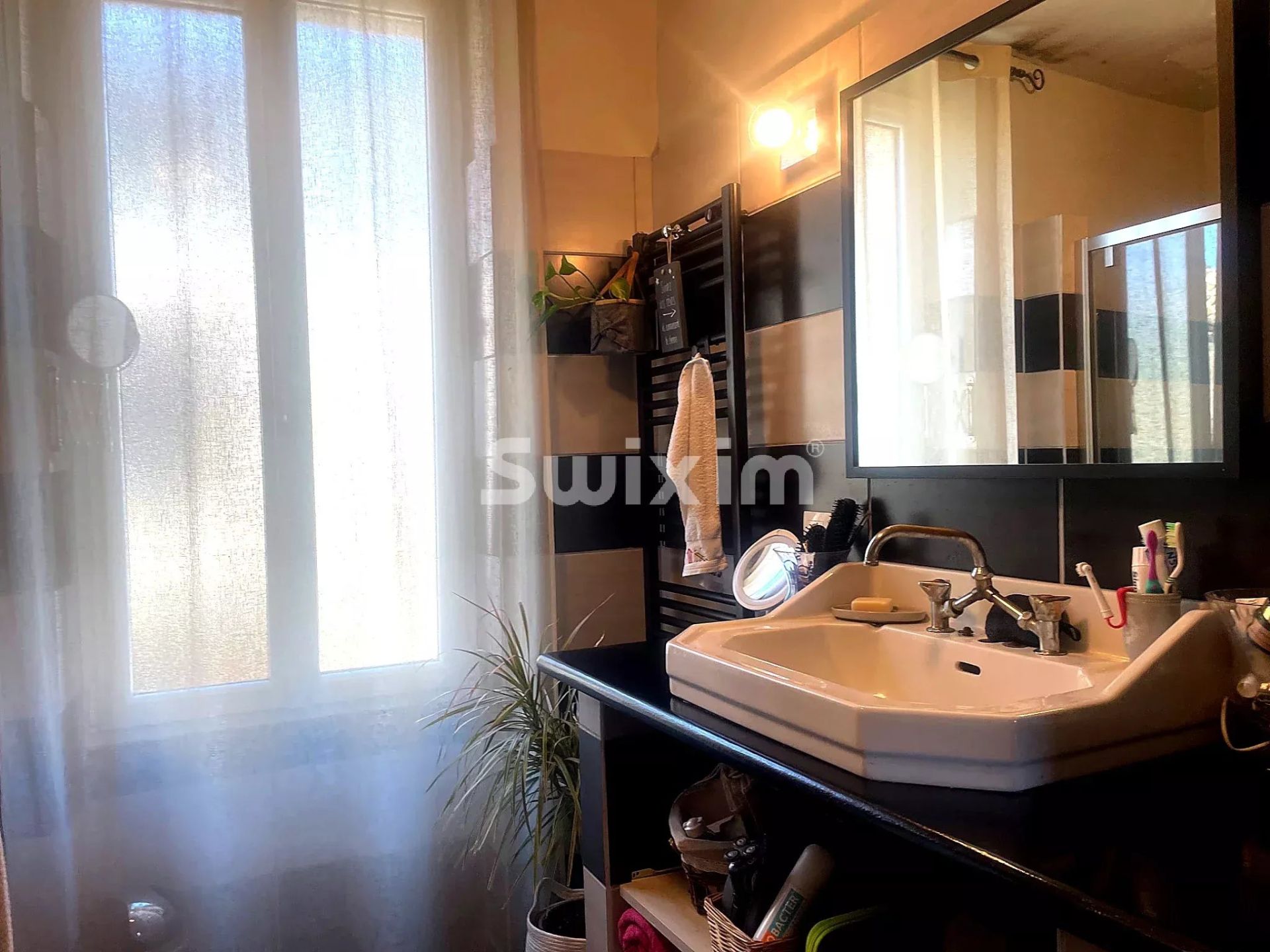 casa 5 Camere in vendita su Rochegude (26790)