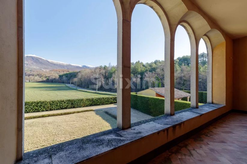 Vente Propriété Bourdeaux 10&nbsp;Pièces 473&nbsp;m²