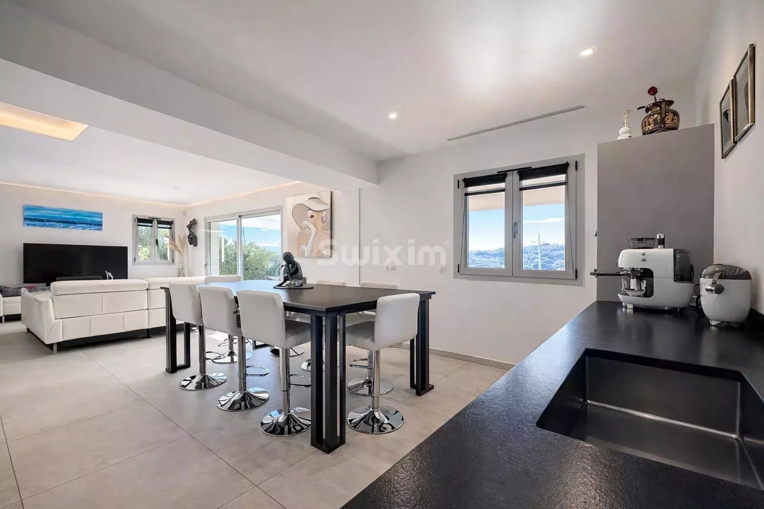 house 10 Rooms for sale on Sainte-Maxime (83120)