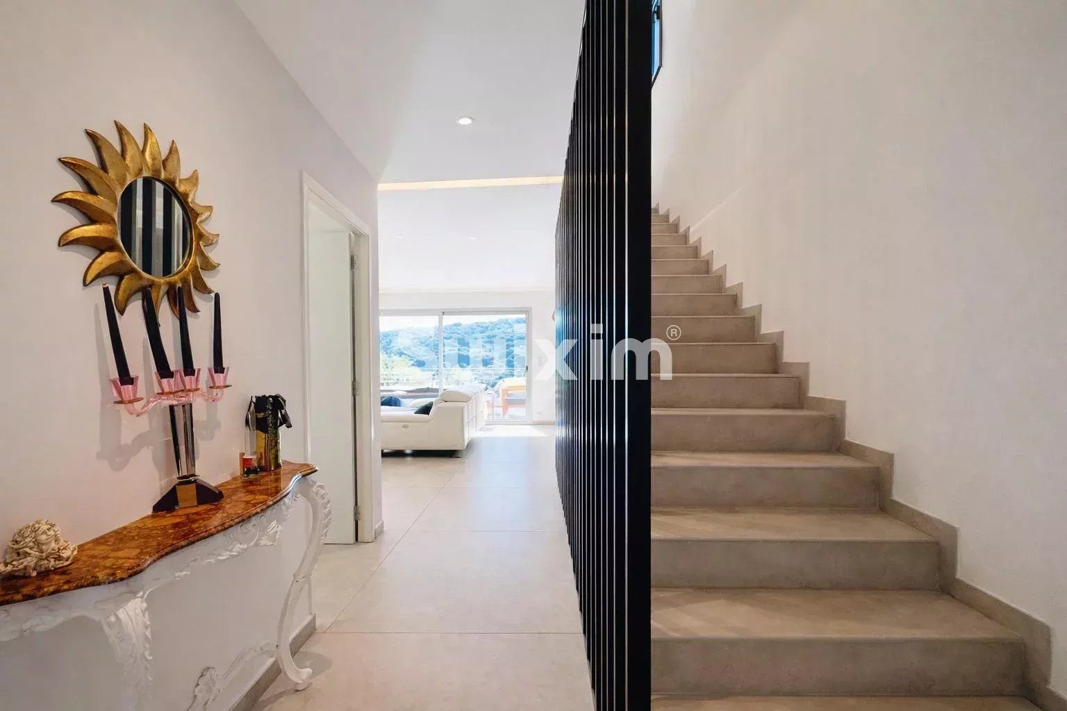 house 10 Rooms for sale on Sainte-Maxime (83120)