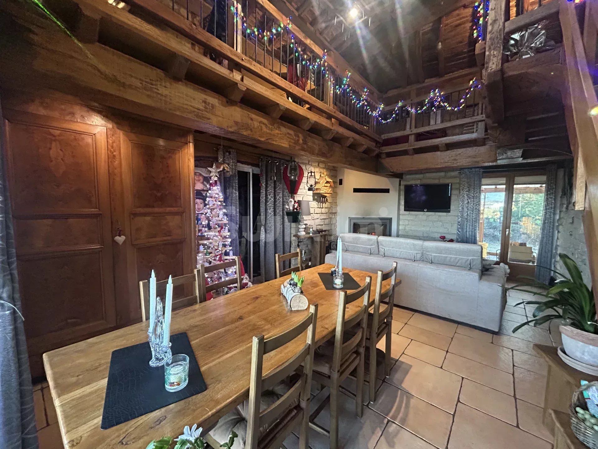 casa 7 Camere in vendita su Louhans (71500)