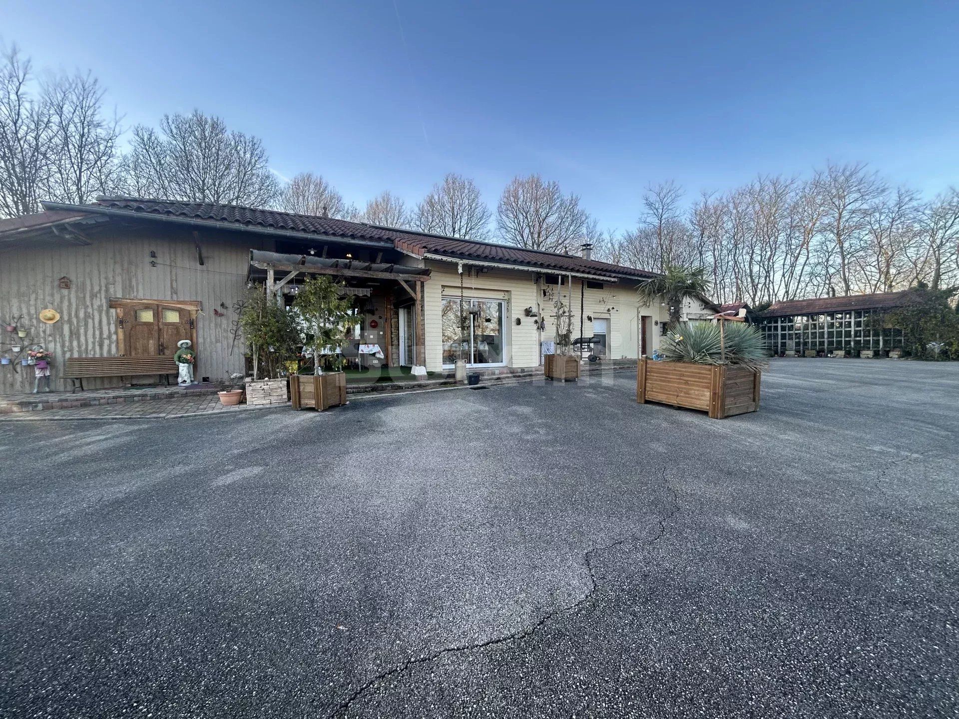 casa 7 Camere in vendita su Louhans (71500)