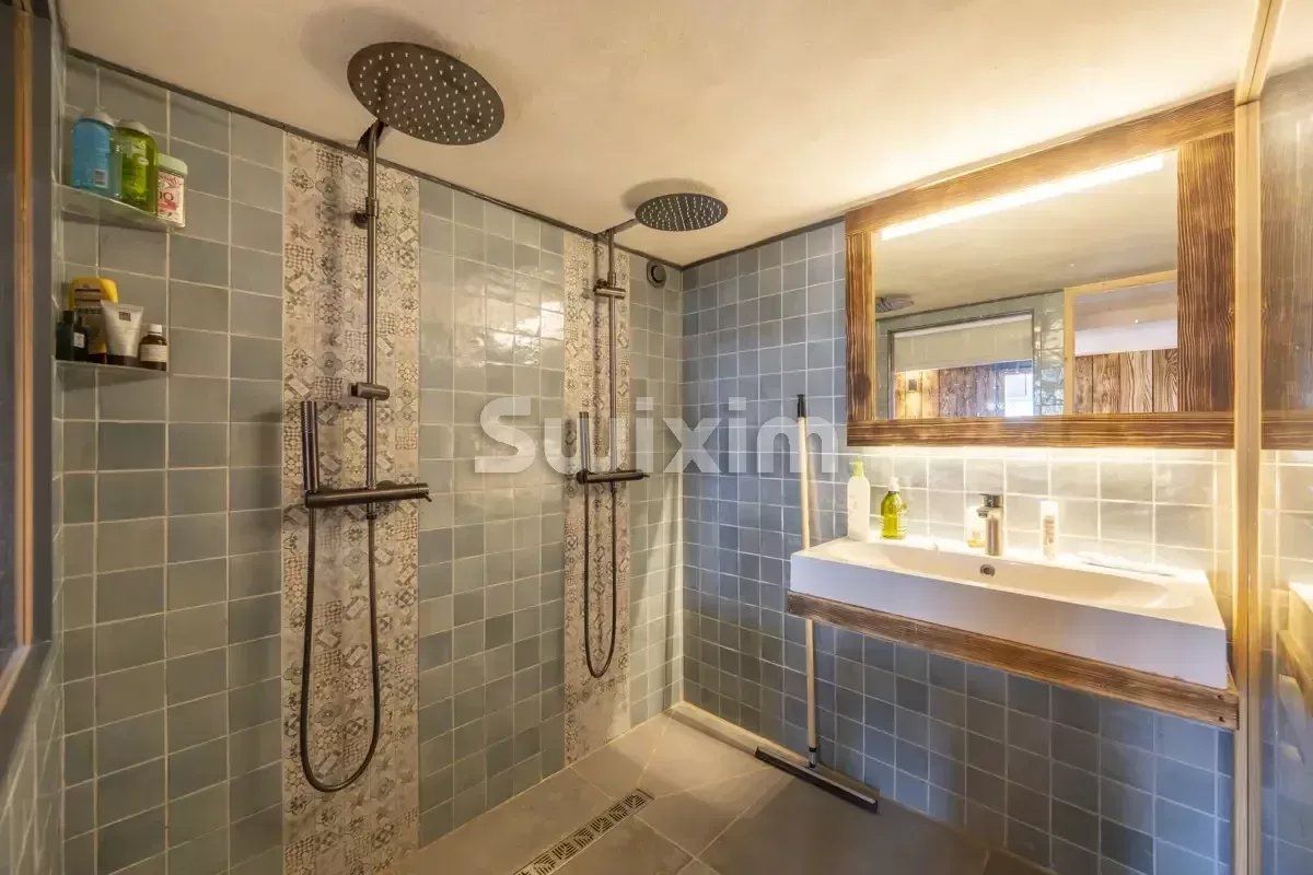 apartment 5 Rooms for sale on Risoul (05600)