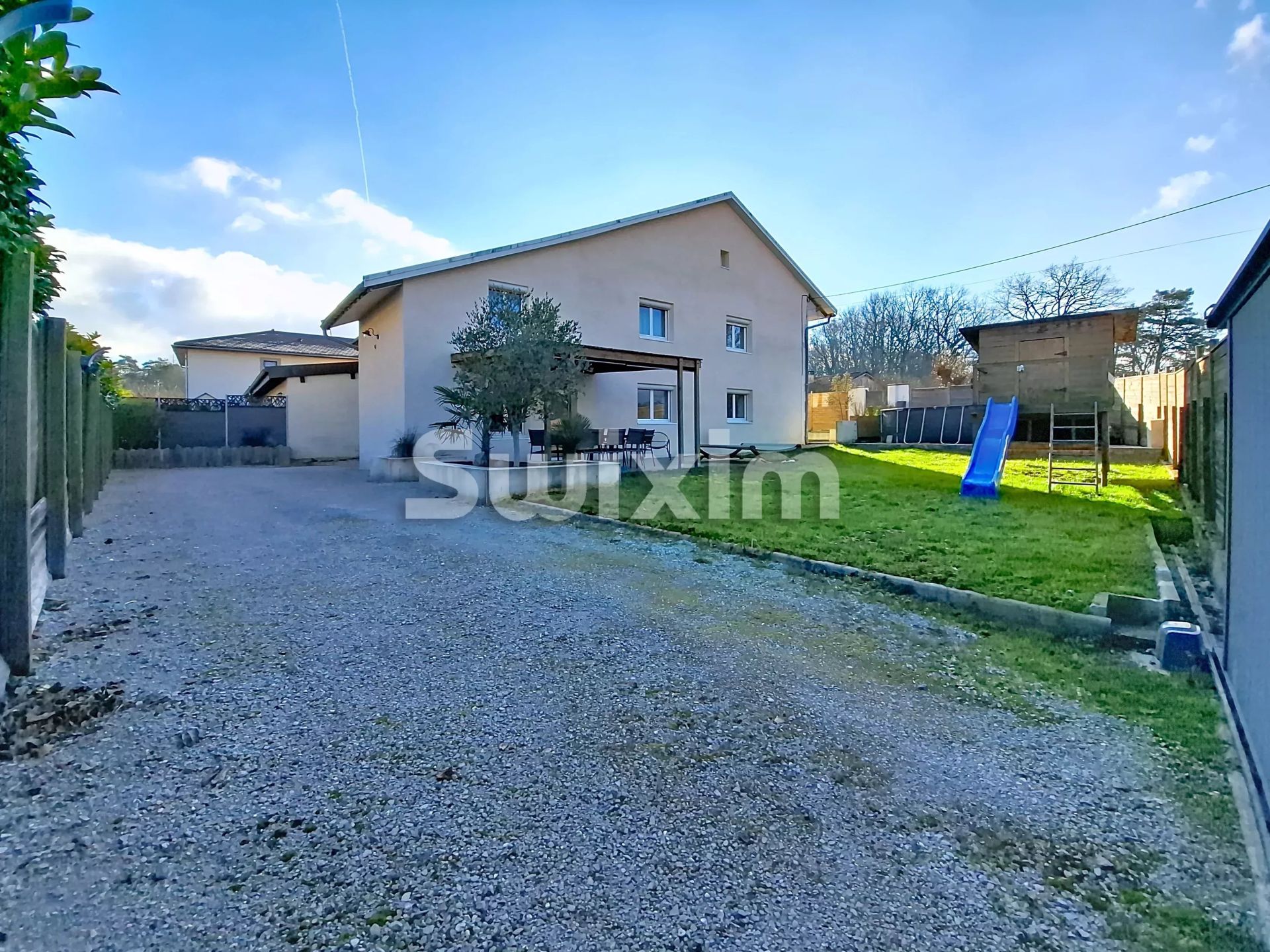 maison 8 Pièces en vente sur Saint-Germain-sur-Rhône (74910)