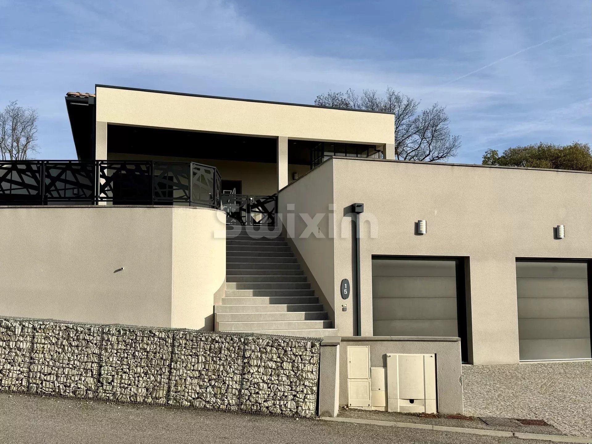 casa 5 Camere in vendita su Montboucher-sur-Jabron (26740)