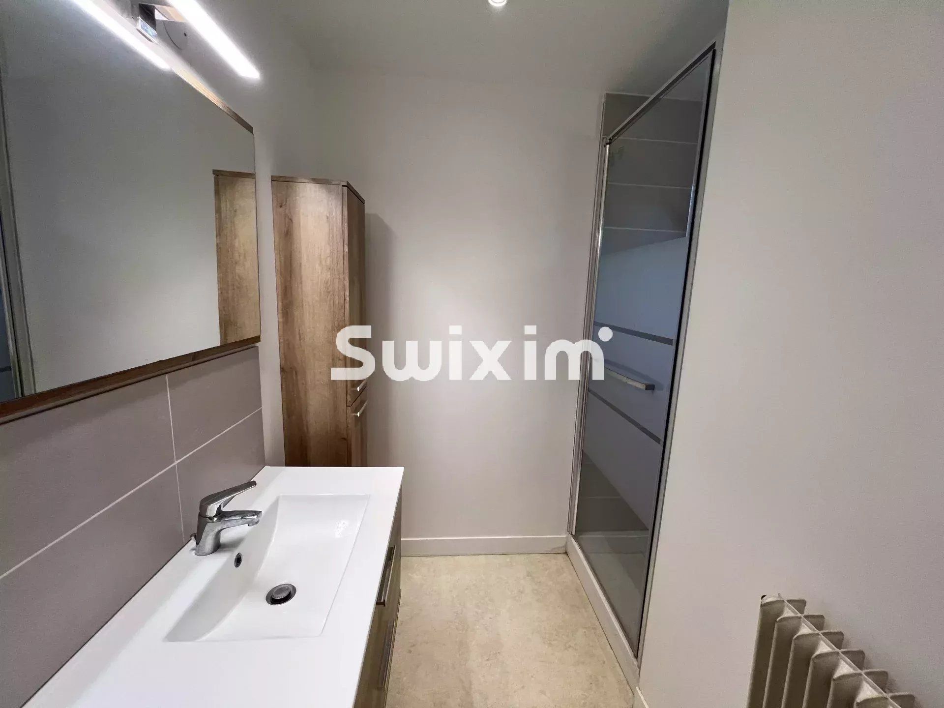 house 4 Rooms for sale on Messia-sur-Sorne (39570)