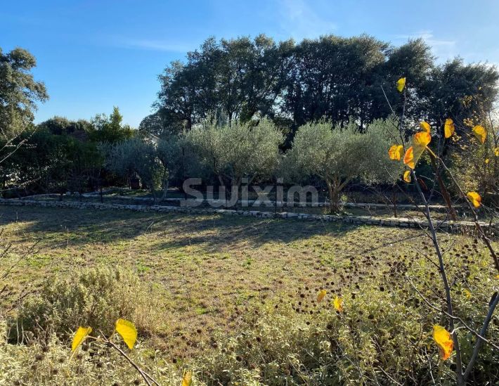 Sale Land Sommières 722&nbsp;m²