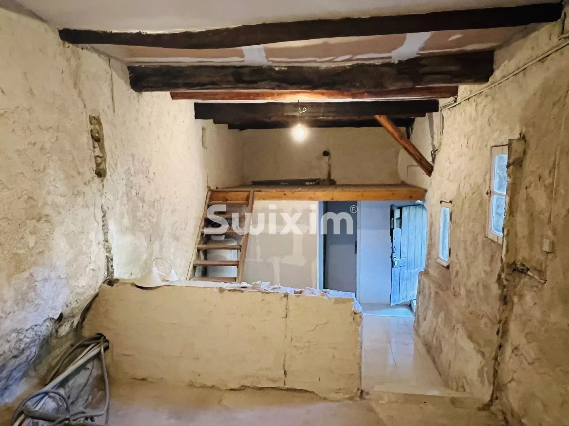 house 4 Rooms for sale on Contes (06390)