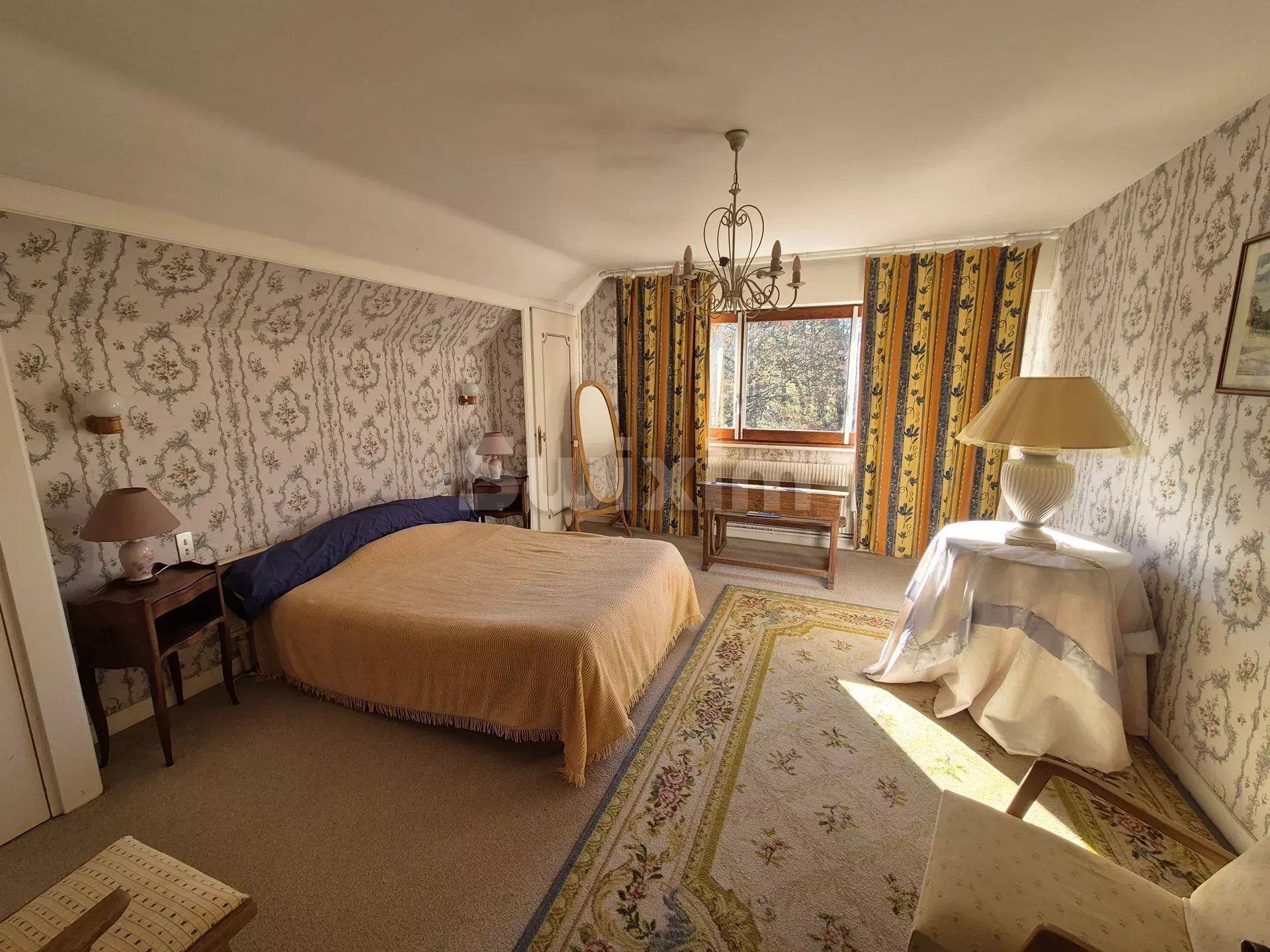 casa 10 Camere in vendita su Saint-Vit (25410)