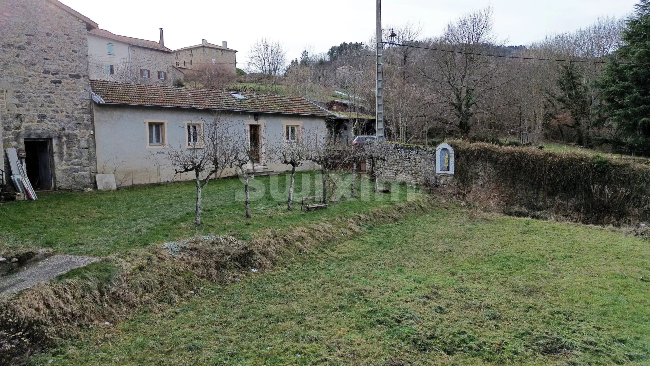 propriété 40 Pièces en vente sur Lamastre (07270)