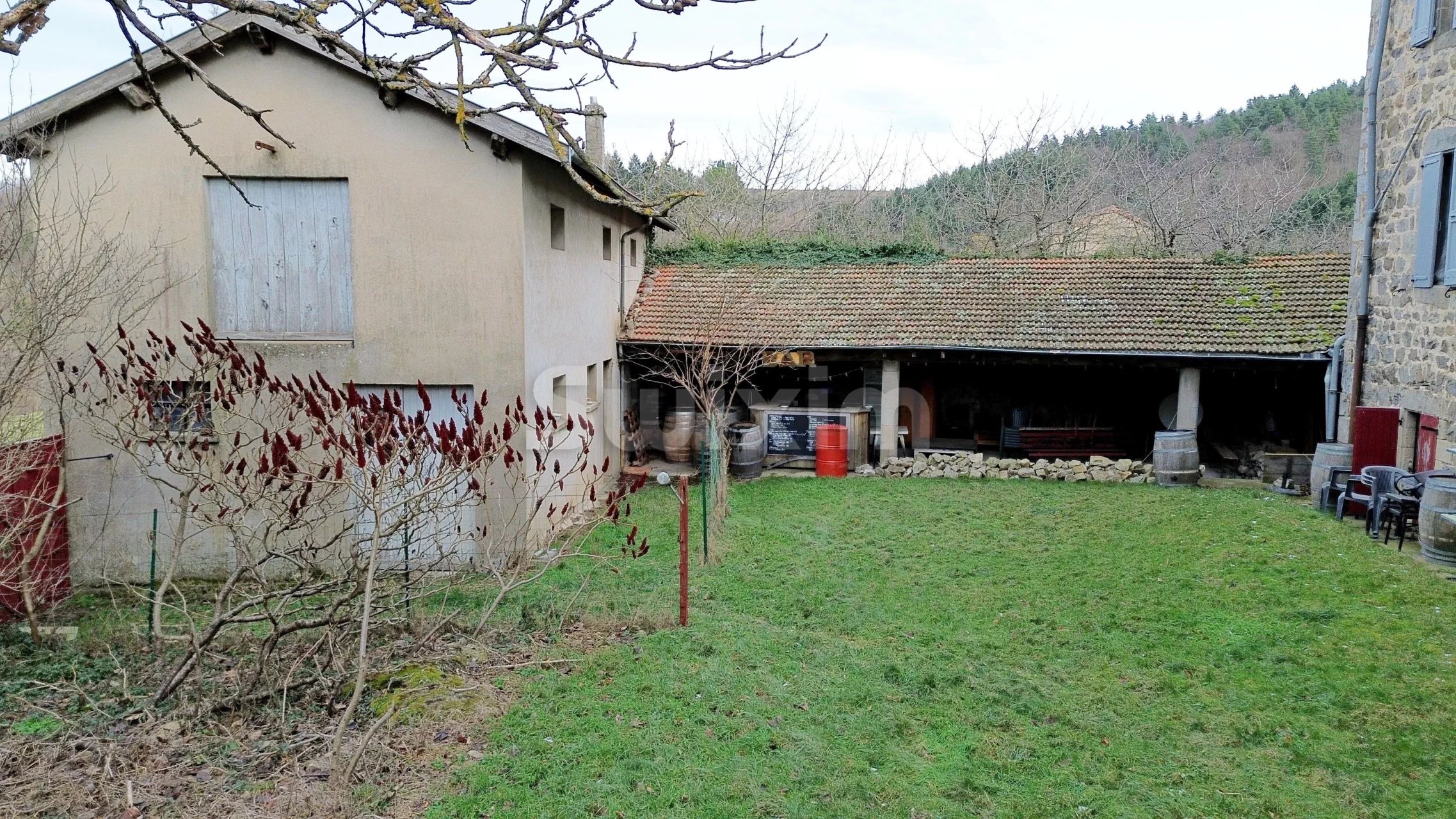 propriété 40 Pièces en vente sur Lamastre (07270)