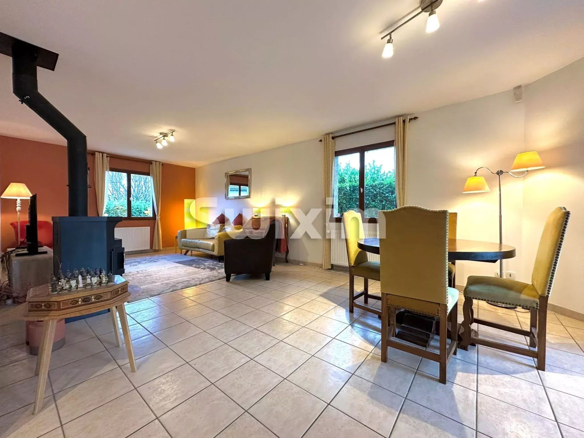 maison 5 Pièces en location sur Ségny (01170)