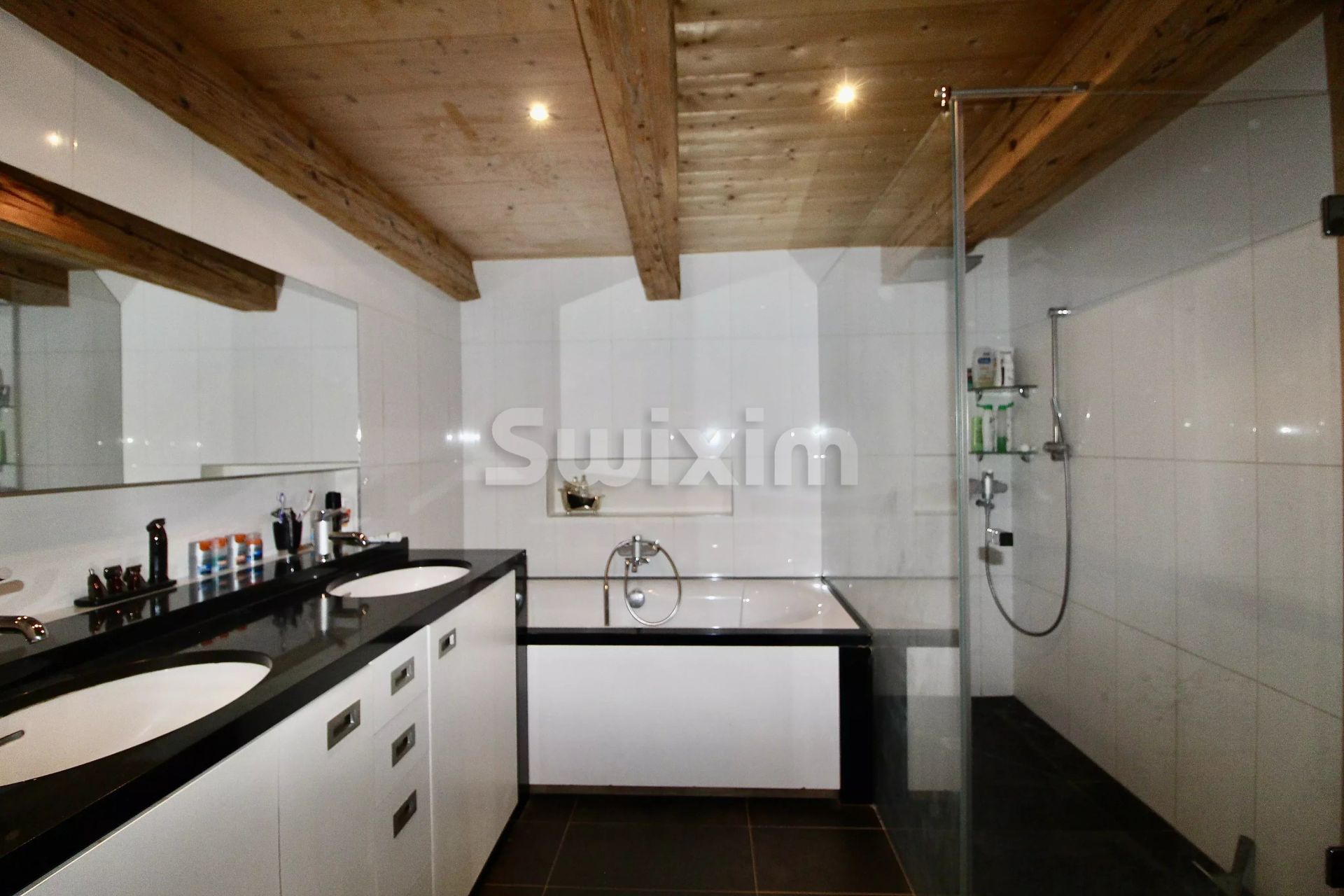 house 8 Rooms for sale on Métabief (25370)