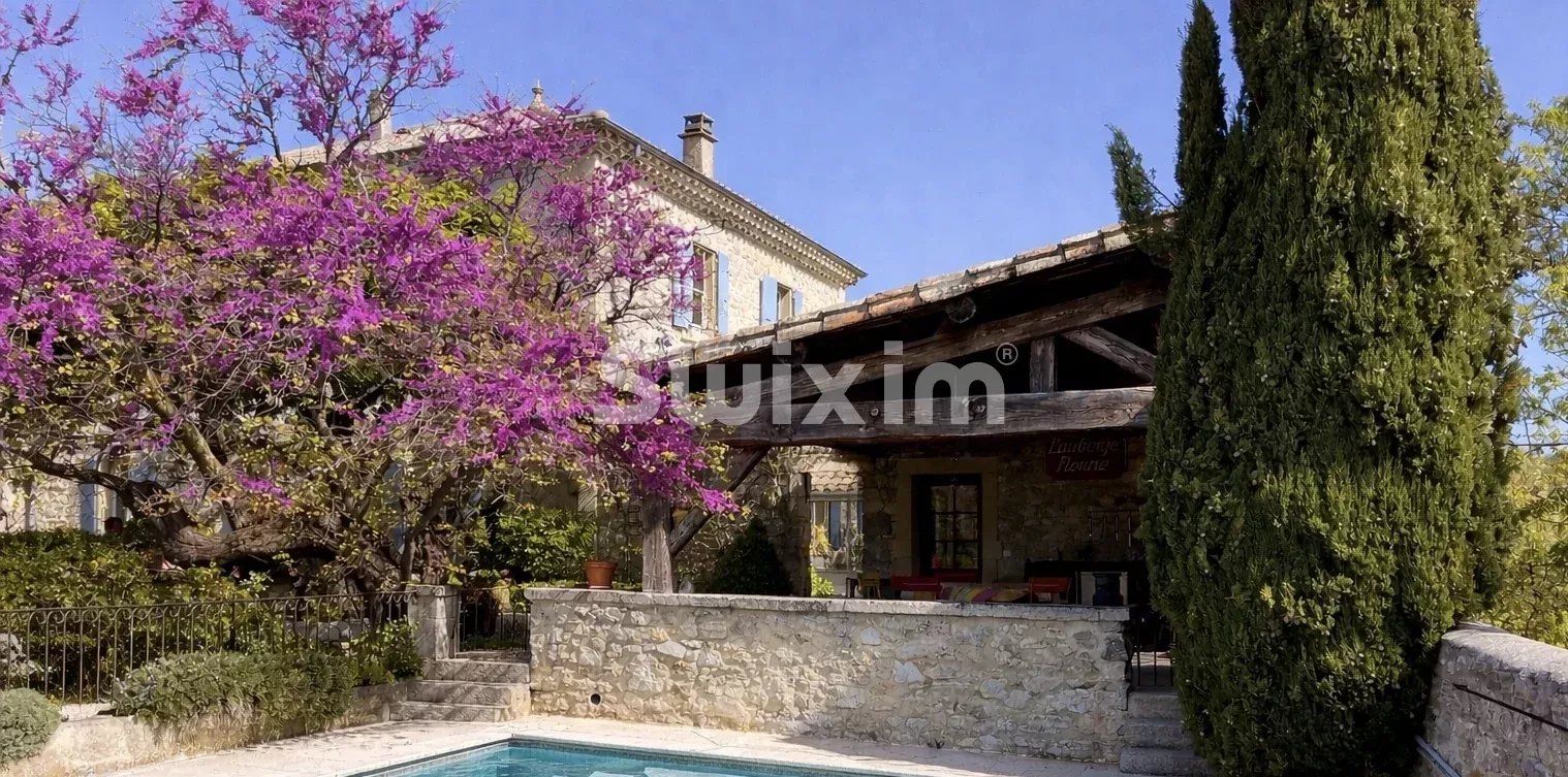 proprietà 8 Camere in vendita su Grignan (26230)