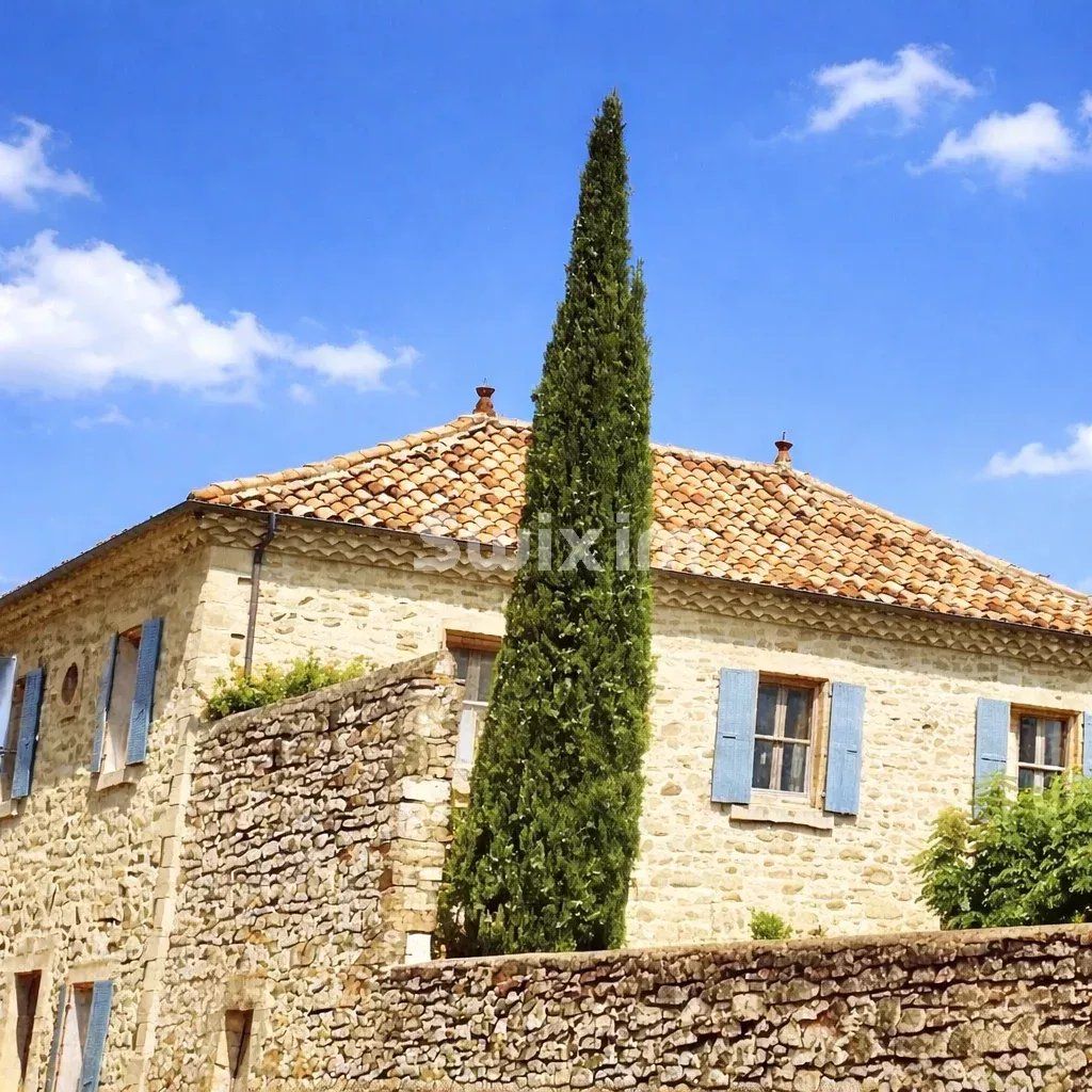 proprietà 8 Camere in vendita su Grignan (26230)