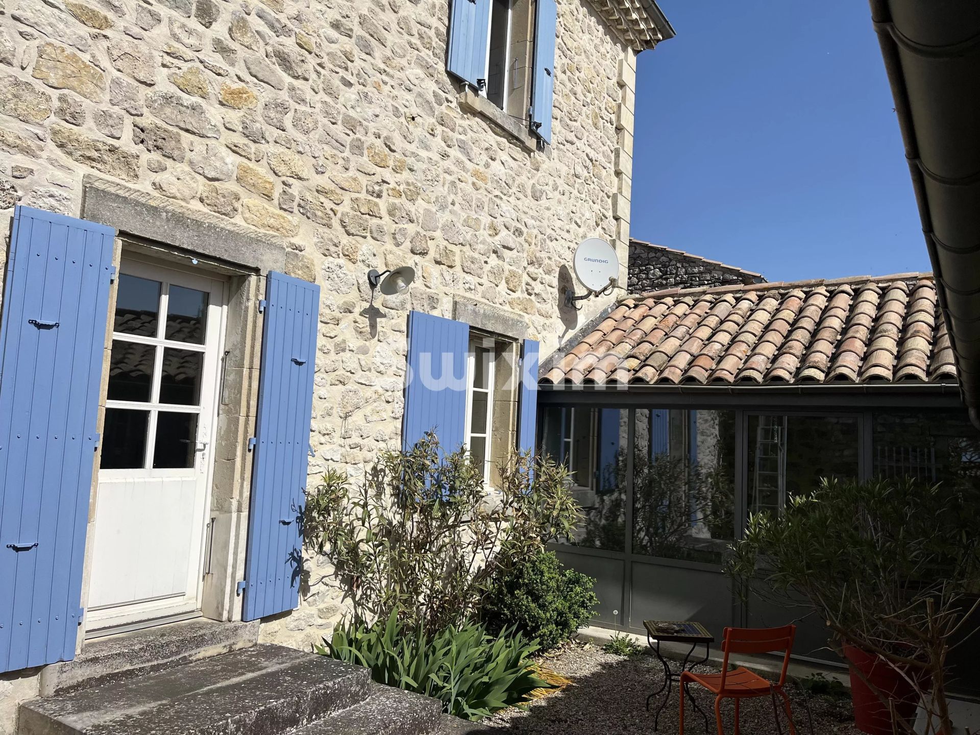 proprietà 8 Camere in vendita su Grignan (26230)