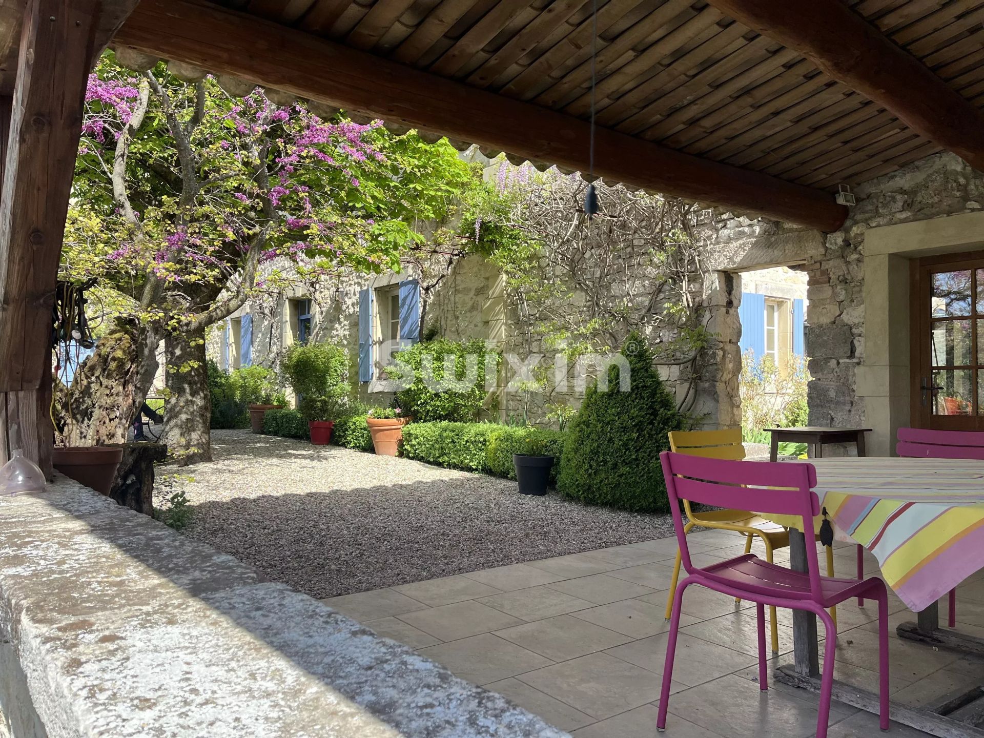 proprietà 8 Camere in vendita su Grignan (26230)