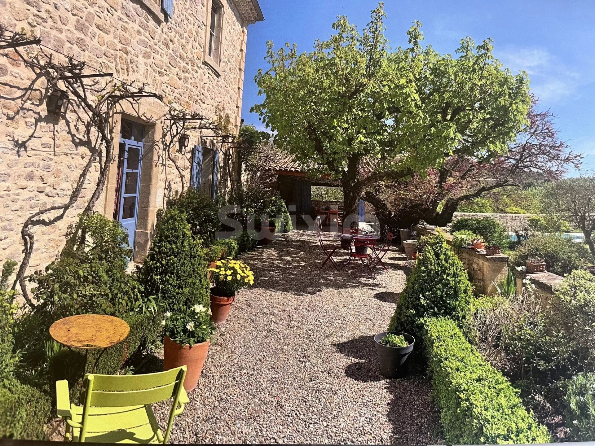 proprietà 8 Camere in vendita su Grignan (26230)