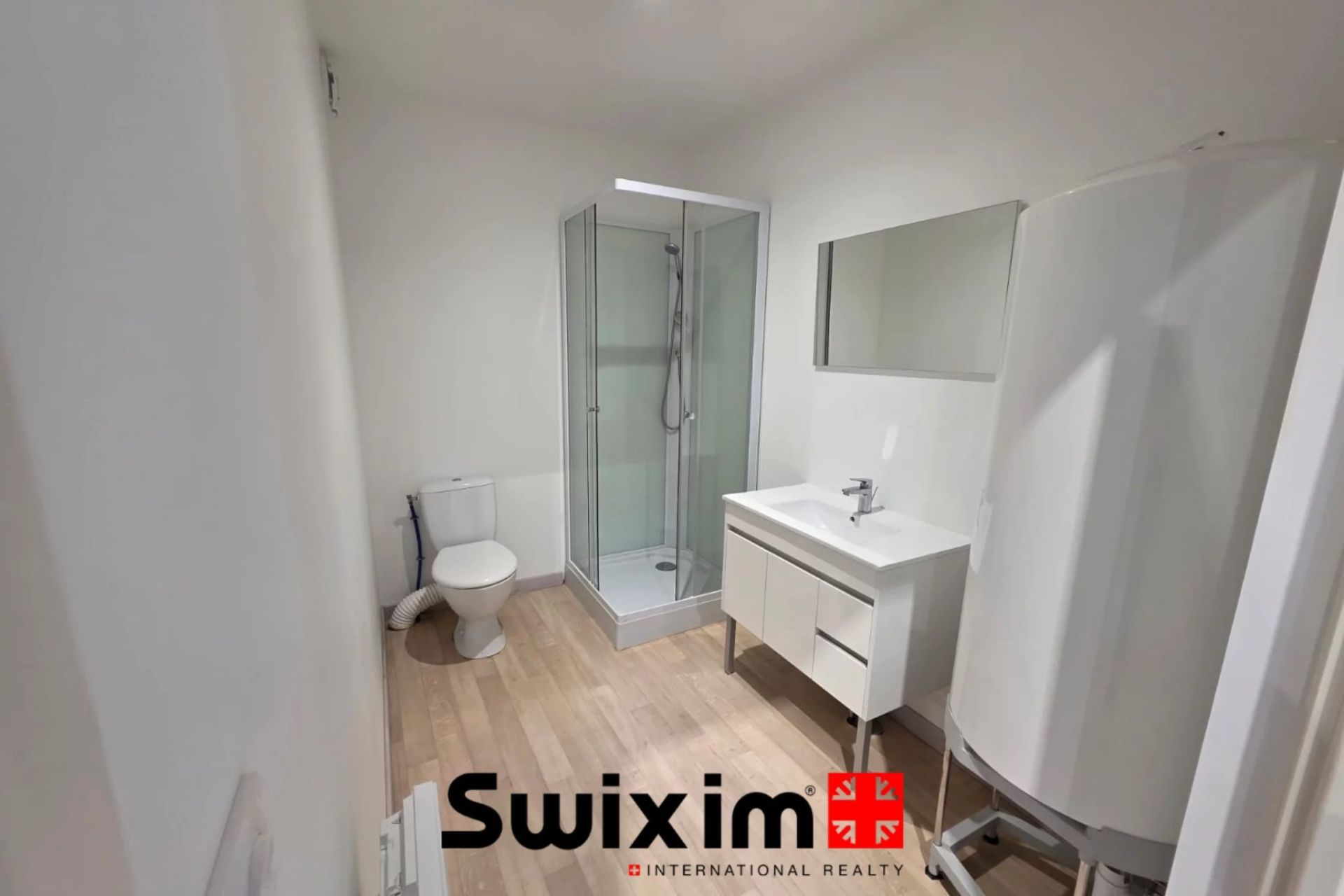 local d'activité 1 pièce en location sur Saint-Laurent-Médoc (33112)