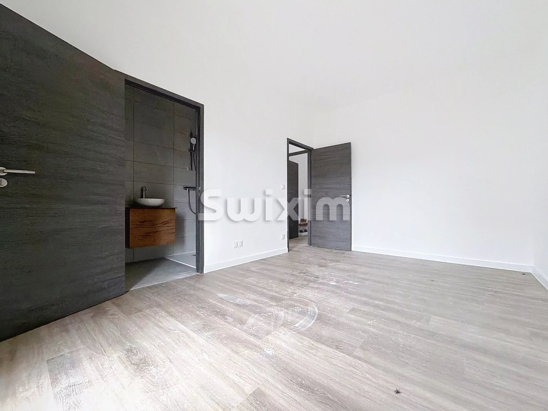 casa 5 Camere in vendita su Bons-en-Chablais (74890)