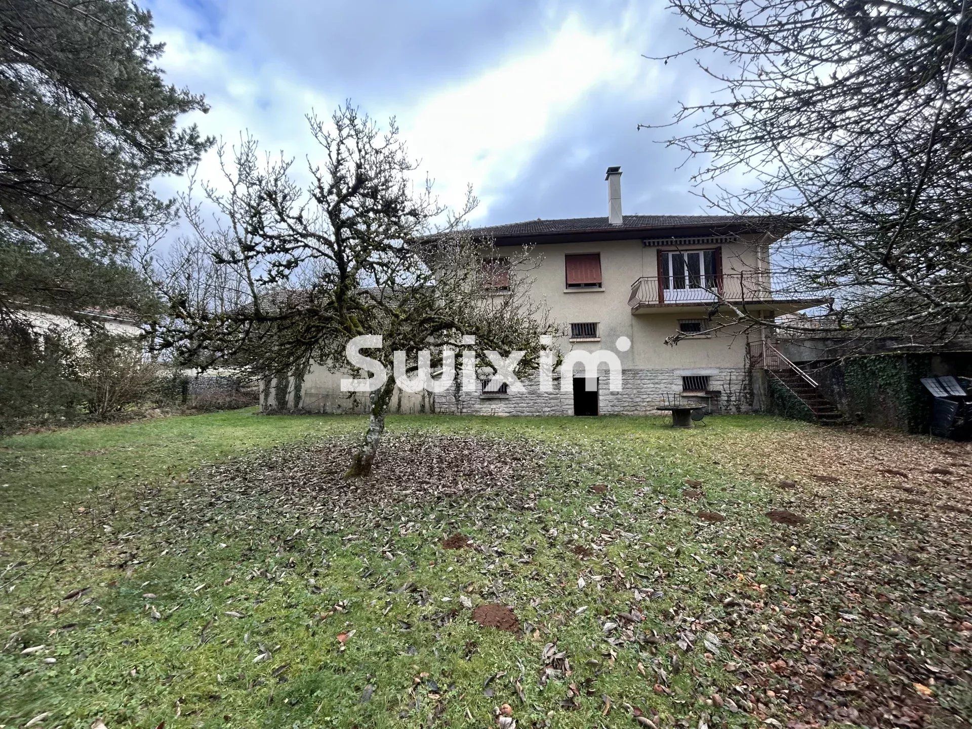 house 6 Rooms for sale on Hauteroche (39570)