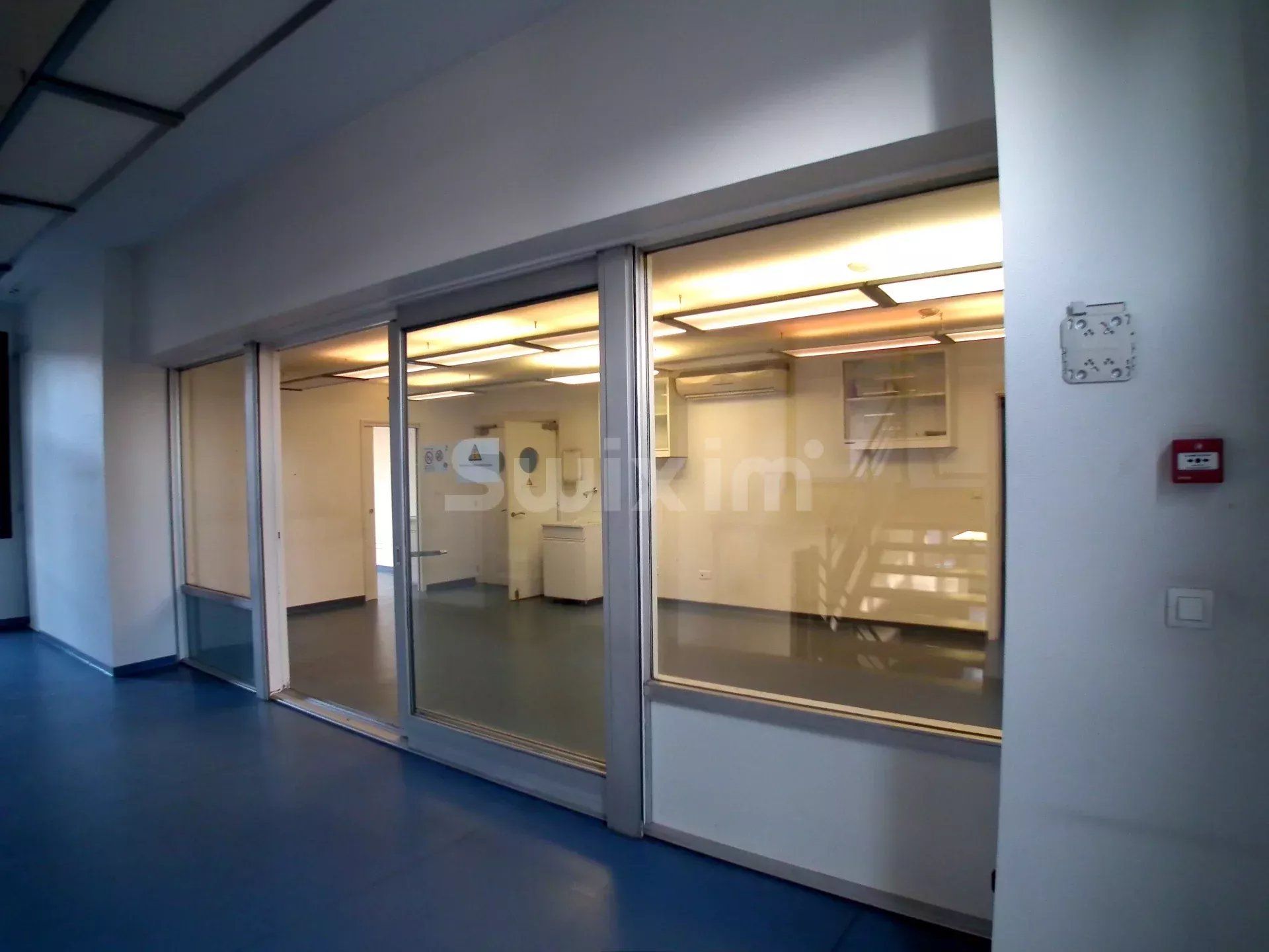 immobile 24 Camere in vendita su Lons-le-Saunier (39000)