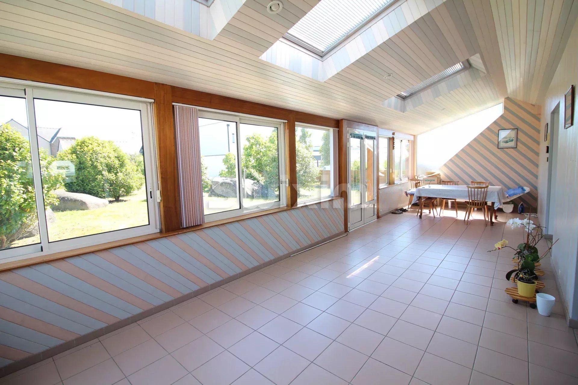 house 6 Rooms for sale on Trégastel (22730)