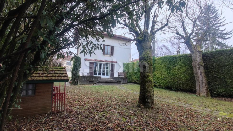 Vente Propriété Ambérieu-en-Bugey 9&nbsp;Pièces 156.23&nbsp;m²