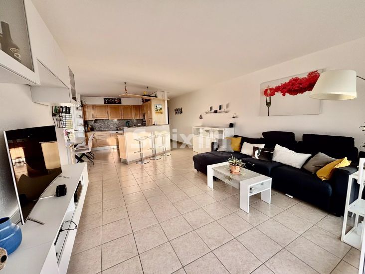 Venta Apartamento Lausanne 4.5&nbsp;Salas 106&nbsp;m²