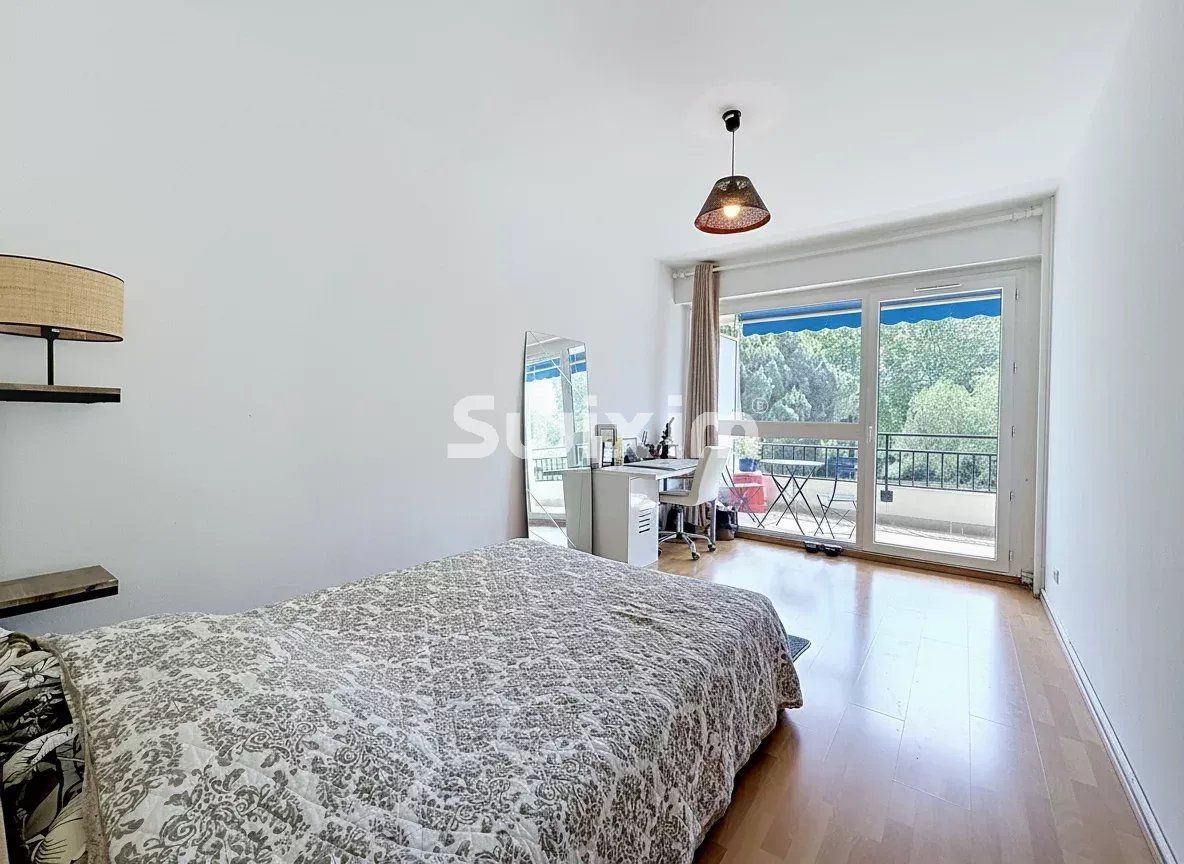 appartamento 4 Camere in vendita su Pessac (33600)