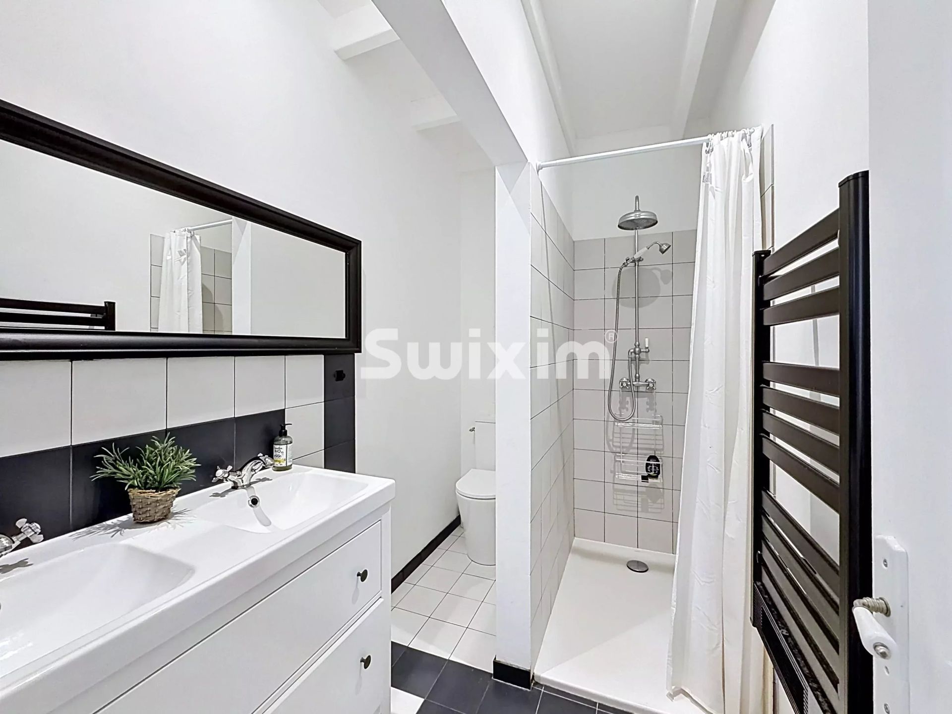 casa 5 Camere in vendita su Pessac (33600)