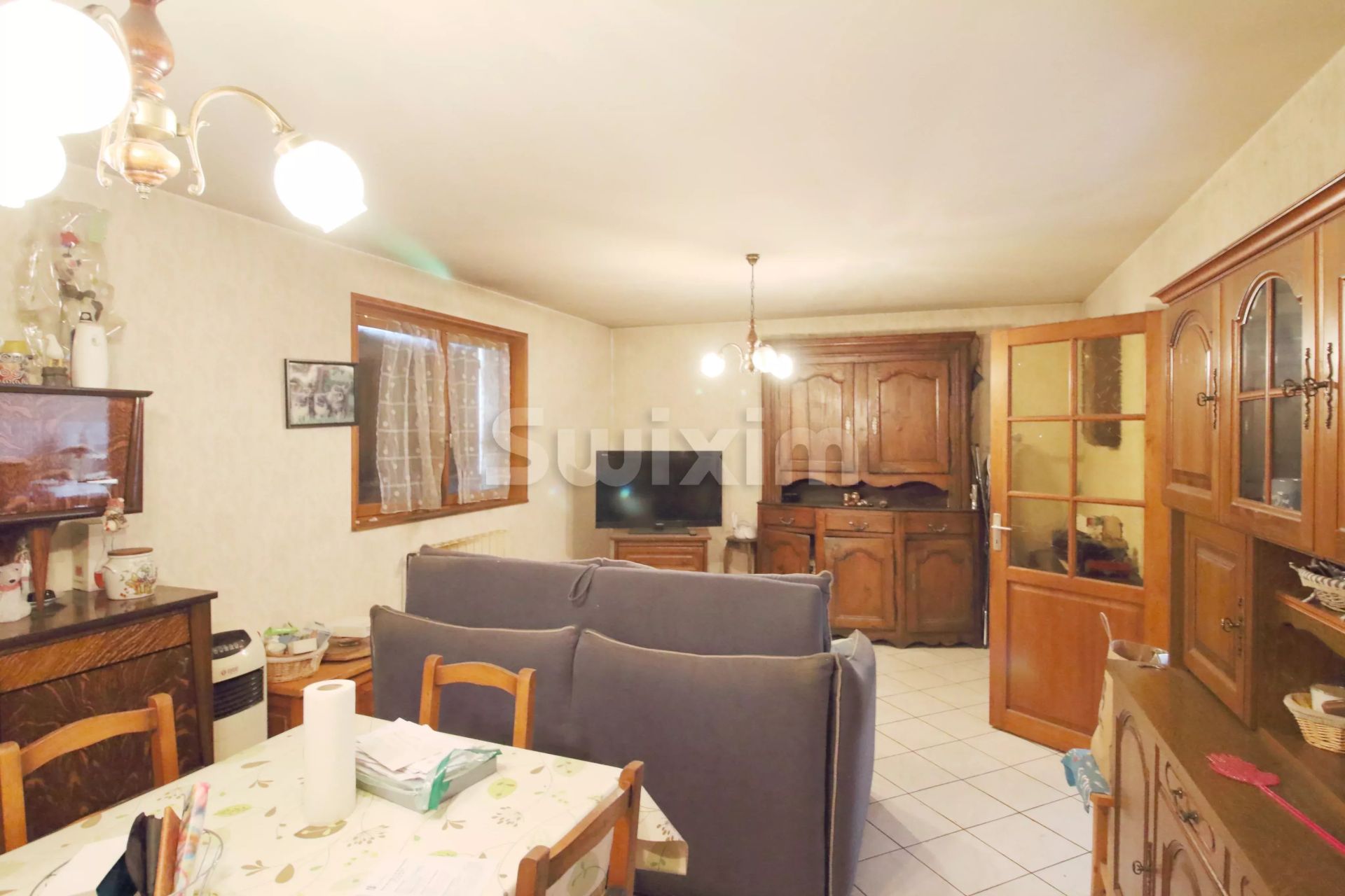 house 4 Rooms for sale on Saint-Hippolyte (25190)