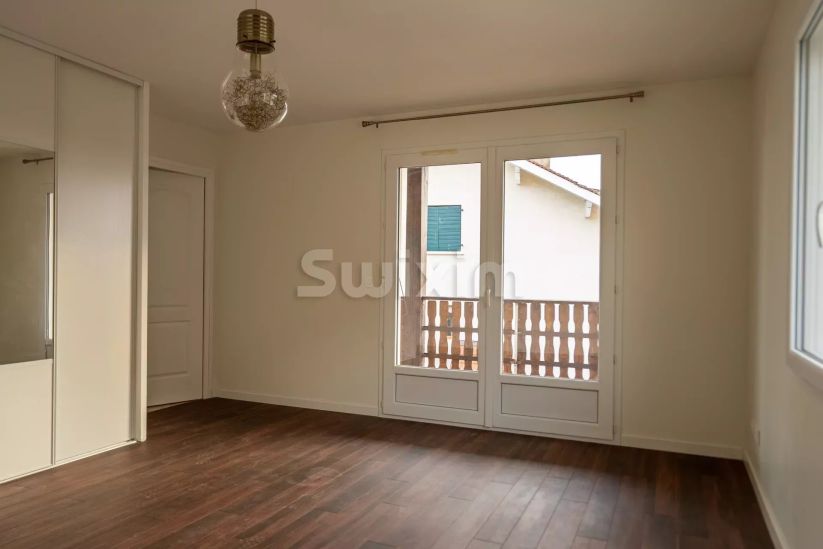 Vendita Casa Messery 7&nbsp;Camere 225&nbsp;m²