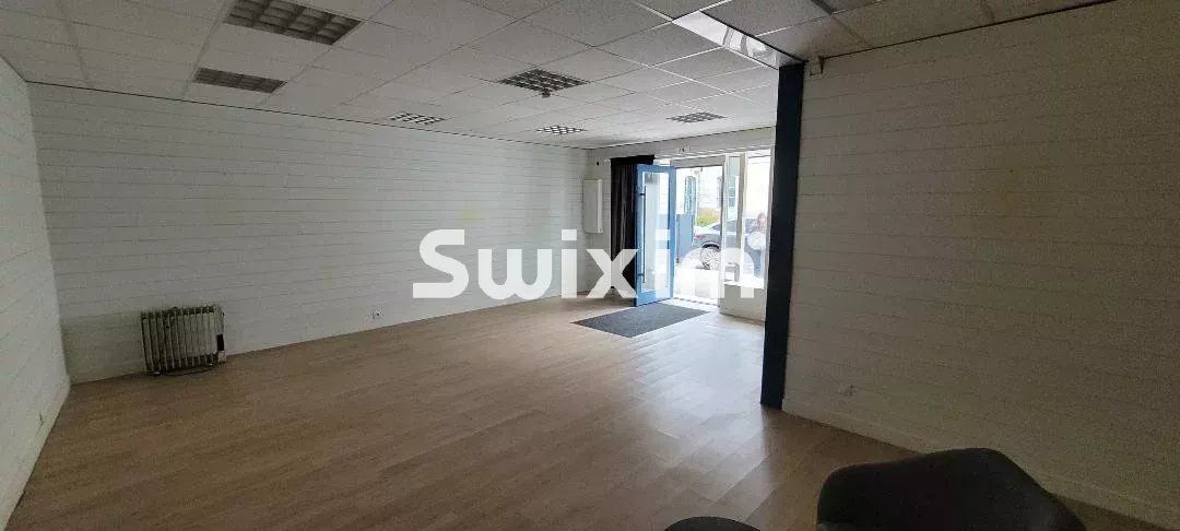 locale commerciale 2 Camere in vendita su Lons-le-Saunier (39000)