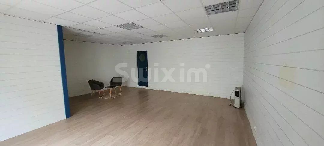 locale commerciale 2 Camere in vendita su Lons-le-Saunier (39000)