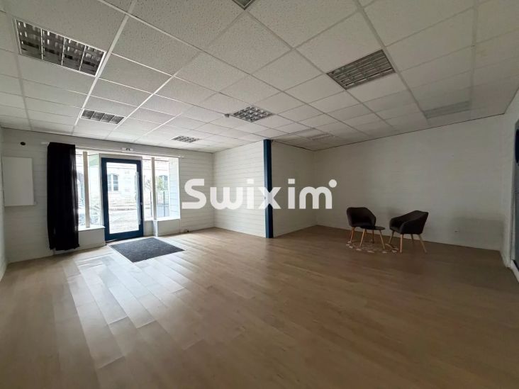 Sale Commercial local Lons-le-Saunier 2&nbsp;Rooms 52.11&nbsp;m²