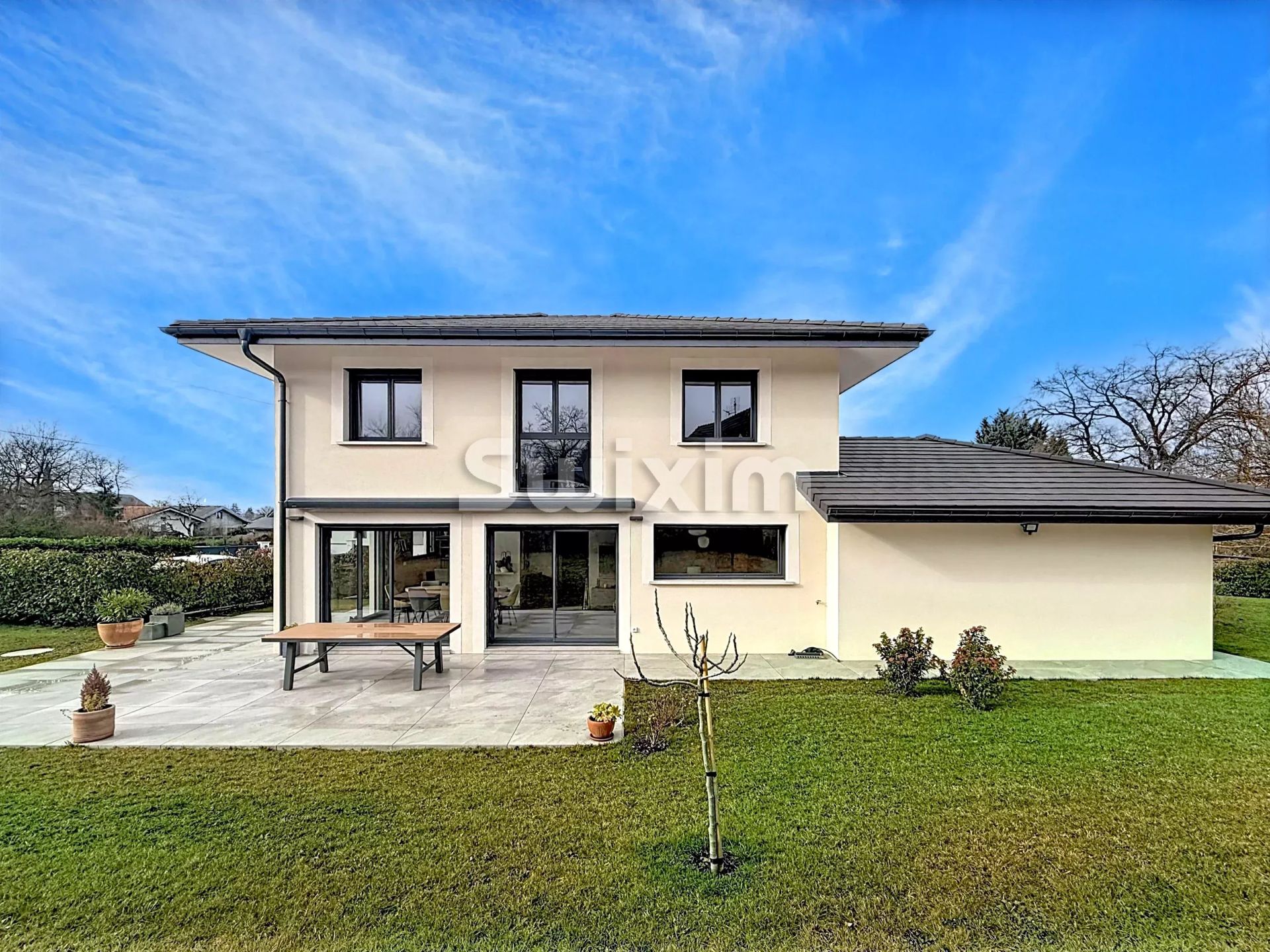 house 4 Rooms for sale on Sciez (74140)