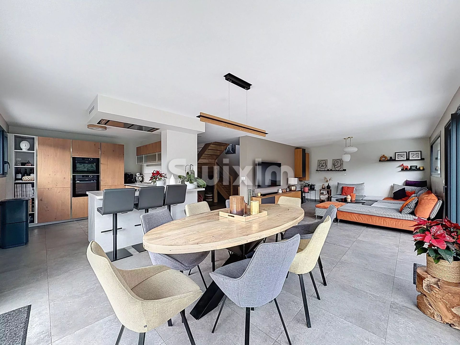 house 4 Rooms for sale on Sciez (74140)